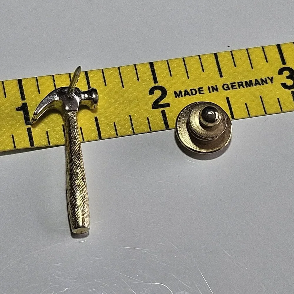 Avon Vintage Hammer Pin Tools Gold & Silver Tone Tie Tack - Picture 5 of 10